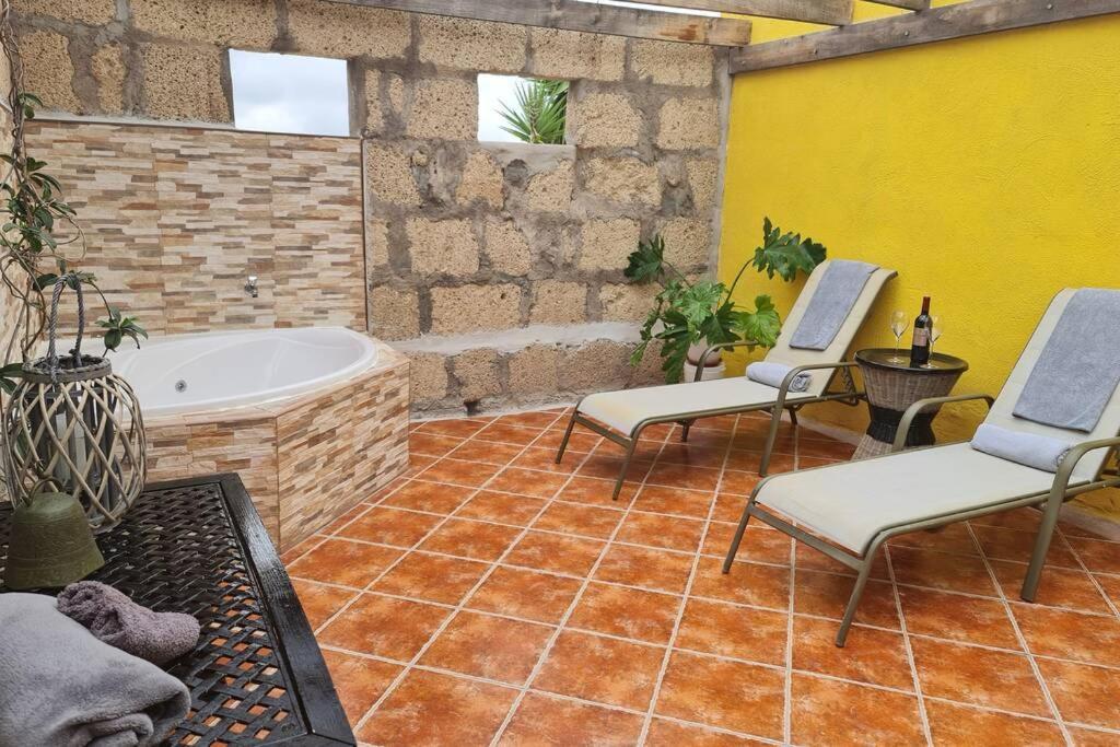 Lovely Two Bedroom Apartment With Amazing View Tejina de Isora Exteriör bild